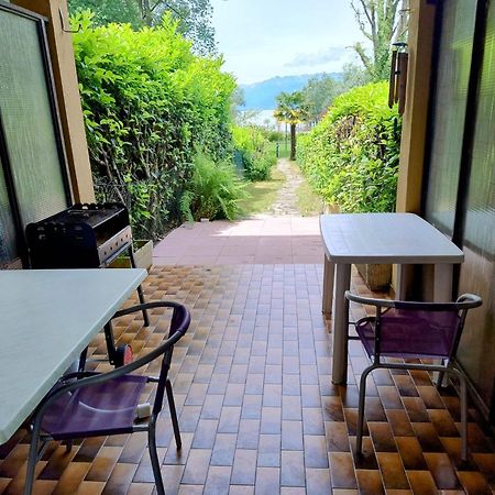Nice Lake View Apartment Ispra Exterior foto